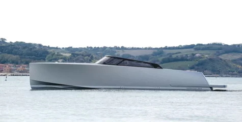 VANDUTCH 40.2 – 2022